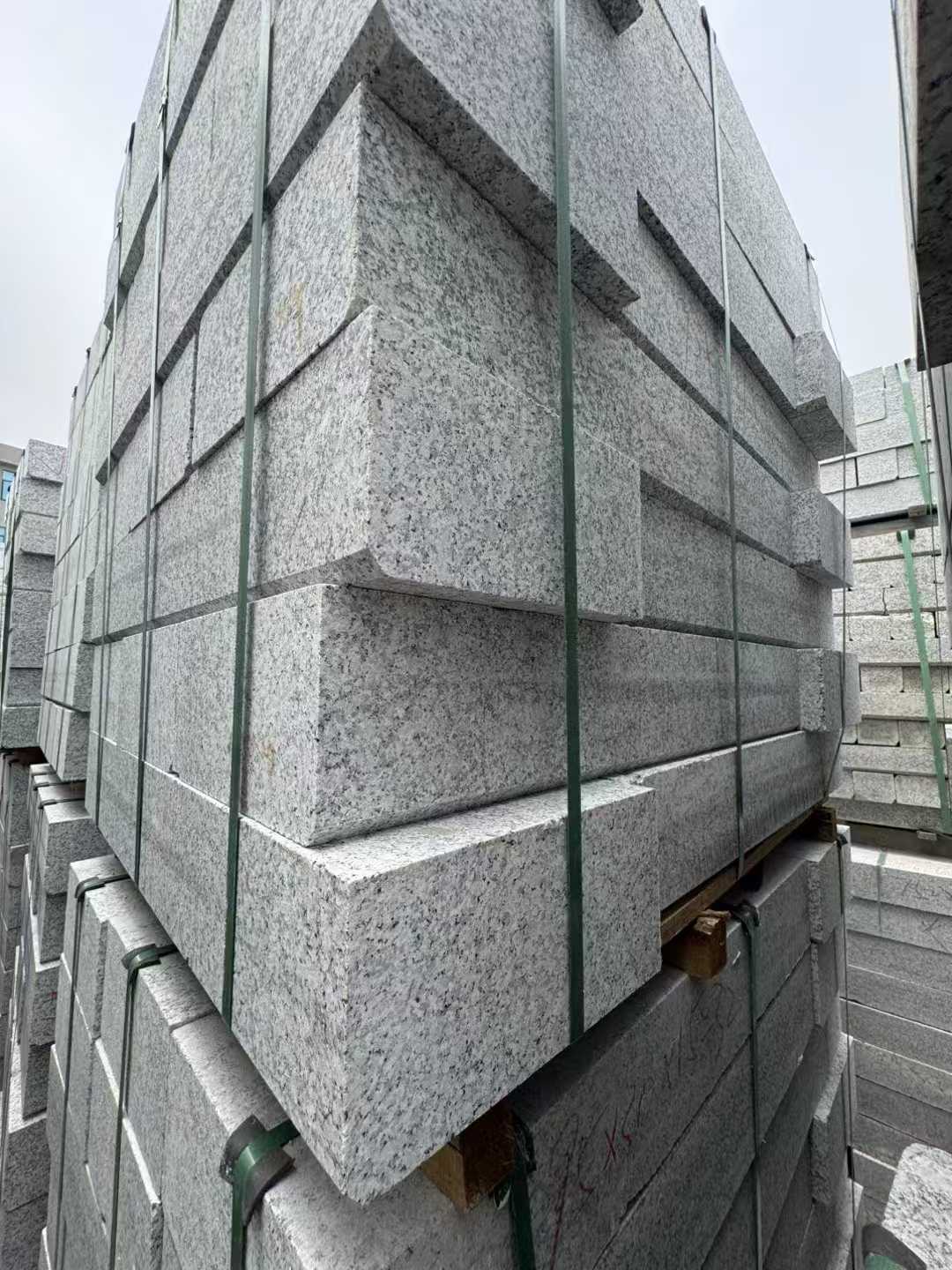 江门芝麻白路牙石 马路牙子
